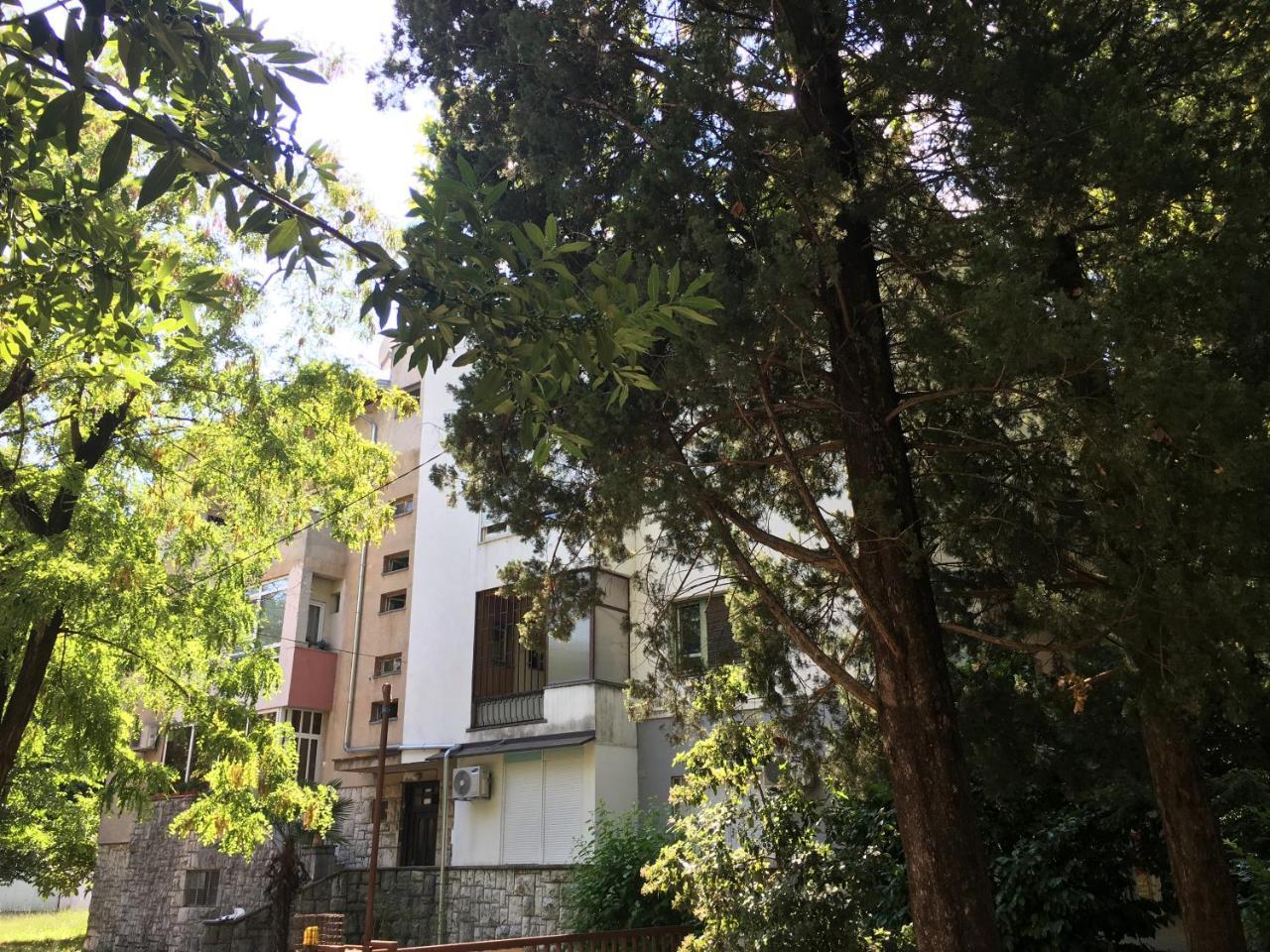 Apartments Valentina - Free Parking Mostar Exterior photo