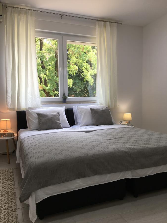 Apartments Valentina - Free Parking Mostar Exterior photo